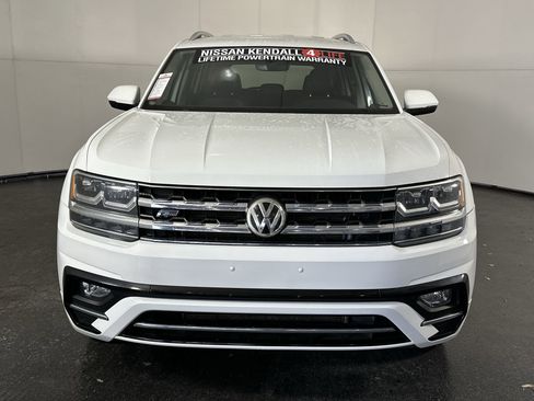 Used 2018 Volkswagen Atlas SE w/ R-Line Package image 4