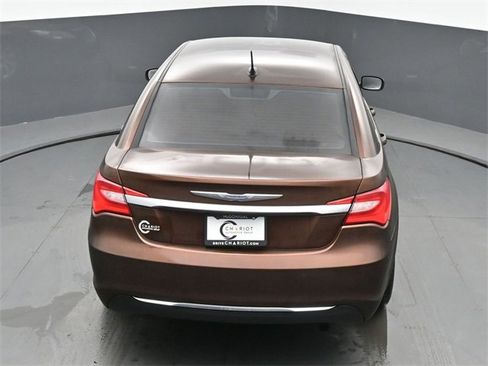 Used 2012 Chrysler 200 Touring image 41