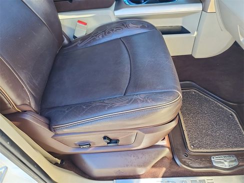 Used 2016 RAM 2500 Longhorn w/ Convenience Group image 19