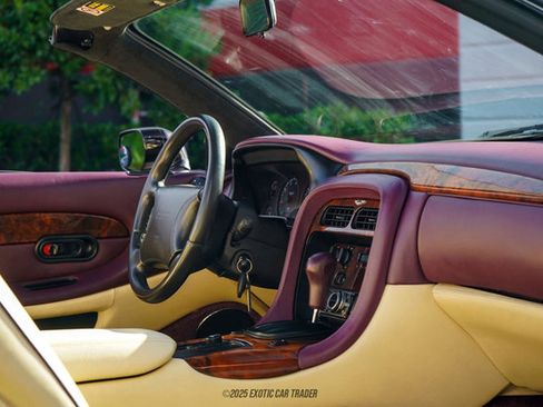 Used 1998 Aston Martin DB7 Volante image 53