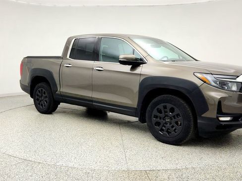 Used 2023 Honda Ridgeline RTL-E image 3
