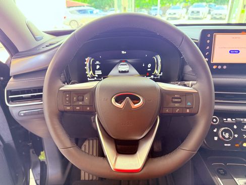 Certified 2026 INFINITI QX60 Luxe w/ Cargo Package FWD image 17