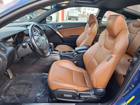 Used 2016 Hyundai Genesis Coupe 3.8 image 13