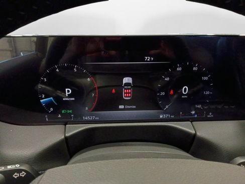 Used 2025 Nissan Armada SV RWD image 11