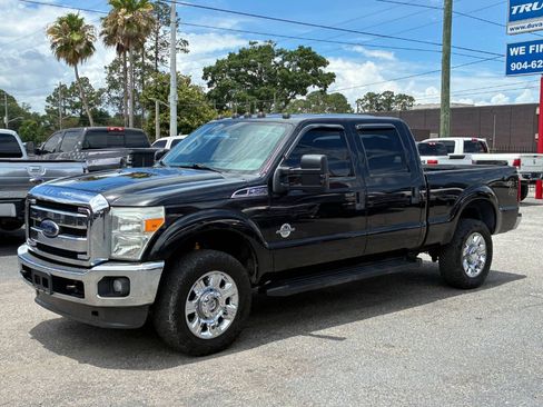 Used 2013 Ford F250 XLT w/ XLT Value Pkg AWD/4WD image 2