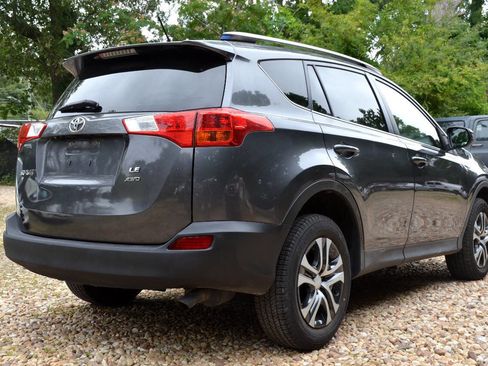 Used 2014 Toyota RAV4 LE AWD/4WD image 7