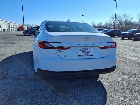 Used 2025 Toyota Camry LE image 24