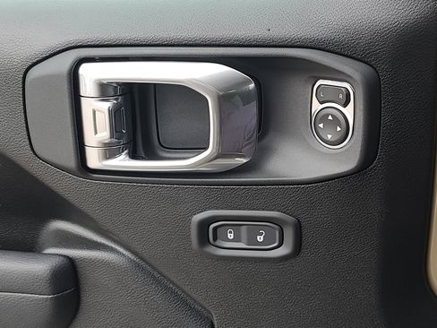 New 2026 Jeep Gladiator Willys AWD/4WD image 26