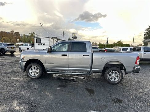 Used 2024 RAM 2500 Big Horn image 2