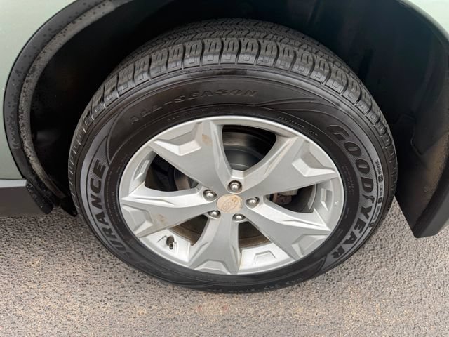 Used 2014 Subaru Forester 2.5i Limited AWD/4WD image 13
