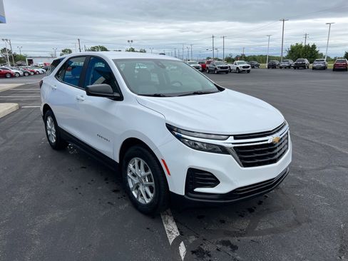 Used 2024 Chevrolet Equinox LS FWD image 7