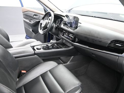 Used 2023 Nissan Rogue SL w/ SL Premium Package image 27