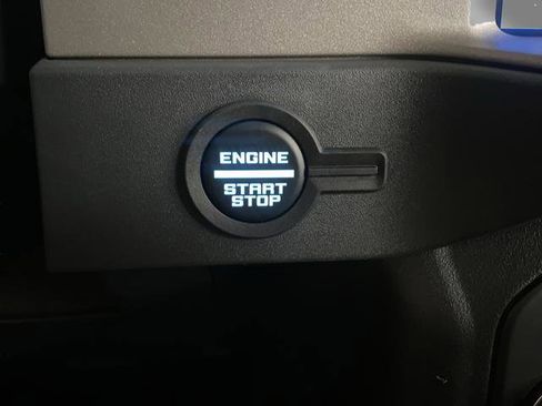 New 2025 Ford Bronco Outer Banks w/ Sasquatch Package image 25