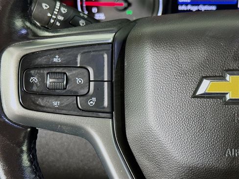 Used 2021 Chevrolet Silverado 2500 LTZ w/ LTZ Convenience Package image 13