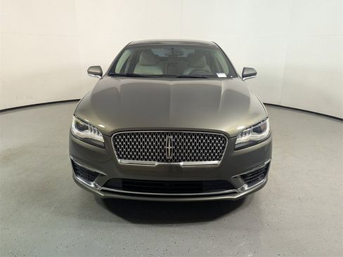 Used 2017 Lincoln MKZ Reserve image 2