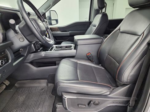 Used 2024 Ford F250 Lariat w/ Chrome Package image 8