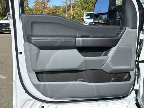 New 2026 Ford F250 XLT w/ F-250 >10K GVWR Package image 23