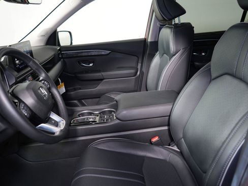 Used 2025 Honda Pilot Elite image 28