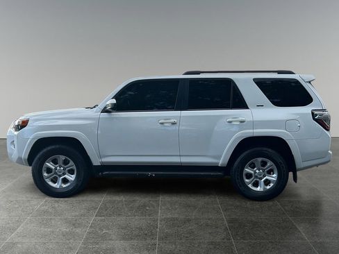 Used 2021 Toyota 4Runner SR5 image 4