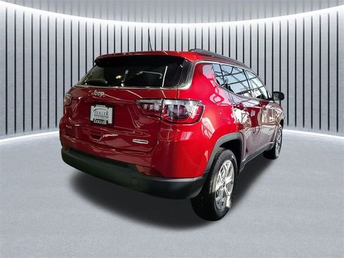 New 2025 Jeep Compass Latitude w/ Sun & Sound Group image 2