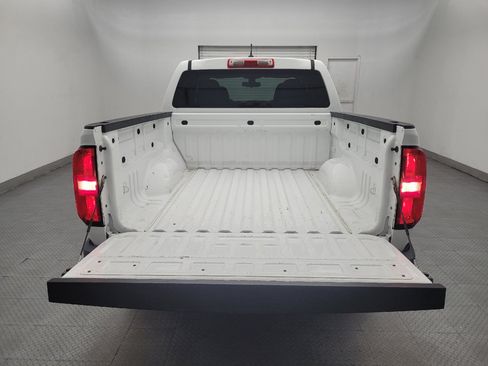 Used 2016 Chevrolet Colorado W/T RWD image 29