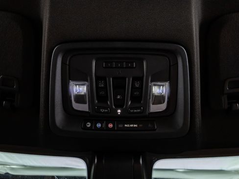 Used 2021 Chevrolet Silverado 2500 High Country image 28