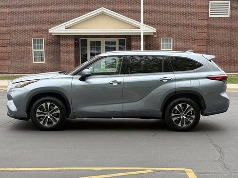 Used 2020 Toyota Highlander XLE FWD image 7