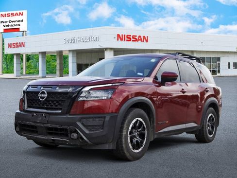 Used 2024 Nissan Pathfinder Rock Creek AWD/4WD image 2