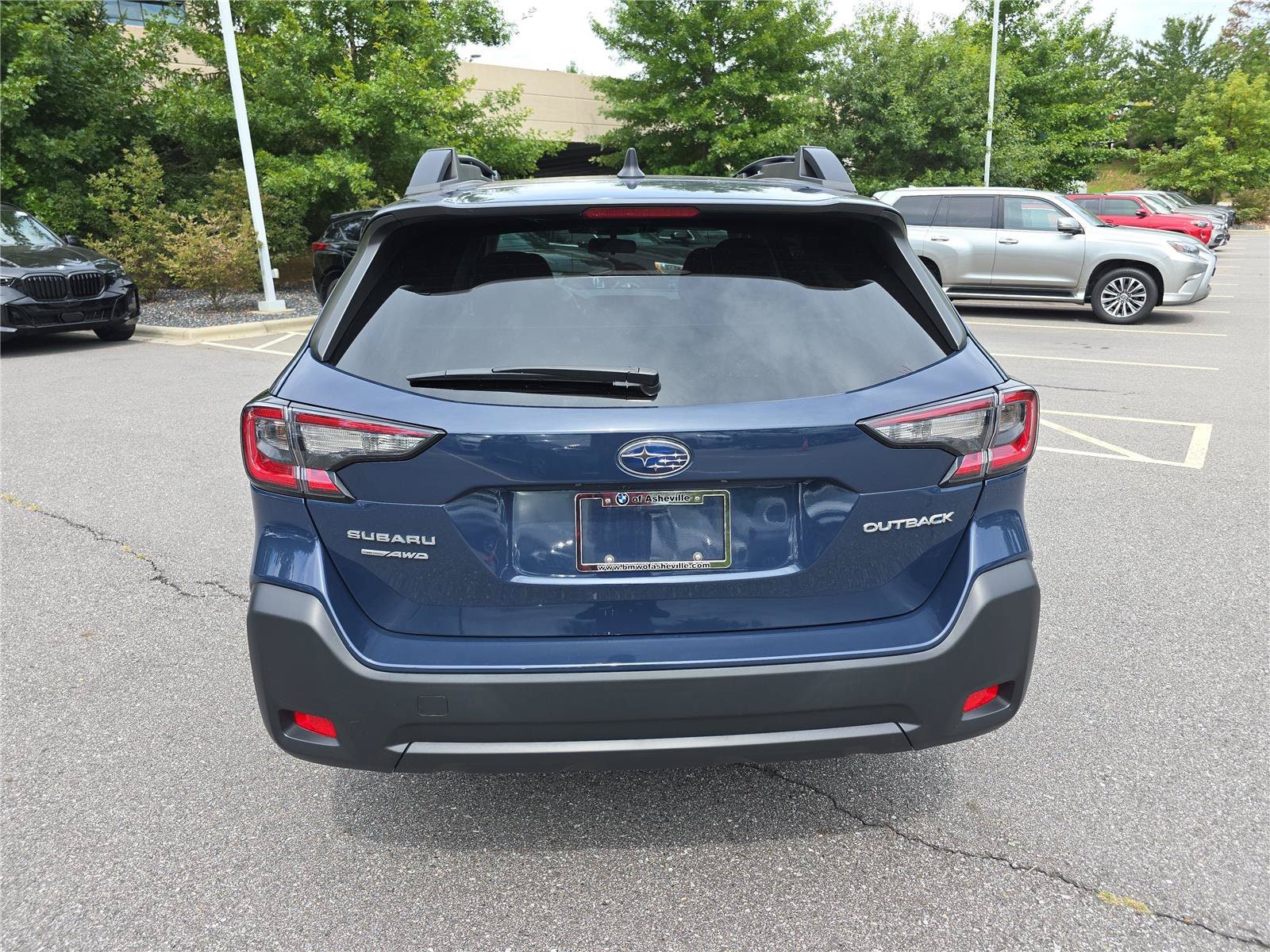Used 2024 Subaru Outback Premium AWD/4WD image 4
