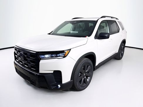 New 2026 Honda Pilot Sport image 4