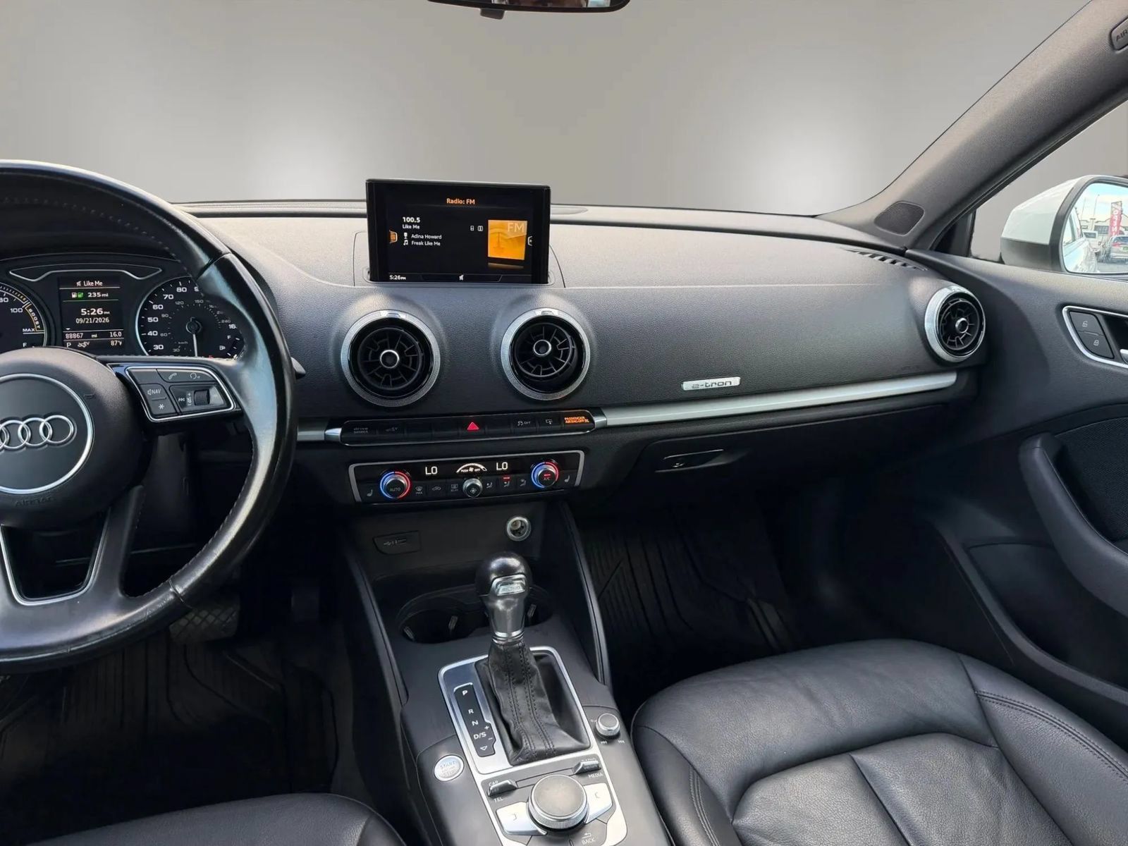 Used 2017 Audi A3 e-tron Premium FWD image 22