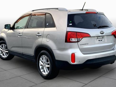 Used 2015 Kia Sorento LX FWD image 12