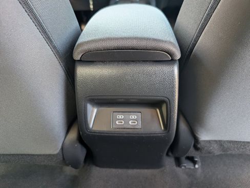 Used 2024 Toyota Corolla LE image 7