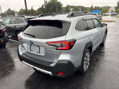 Used 2024 Subaru Outback Limited w/ Popular Package #2 AWD/4WD image 3