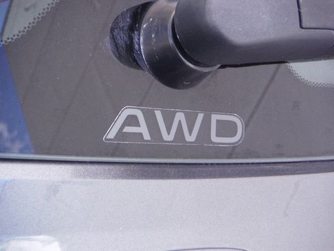 Used 2023 Honda HR-V LX image 10