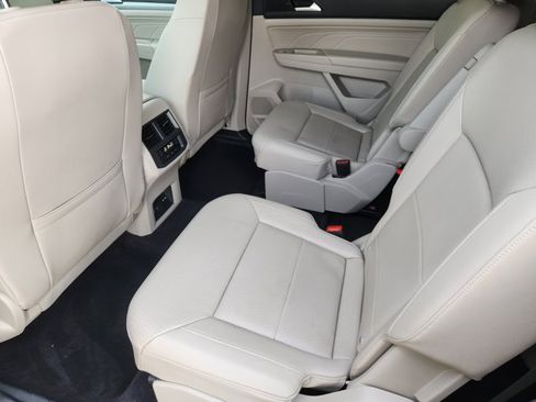 Used 2022 Volkswagen Atlas SE FWD image 32