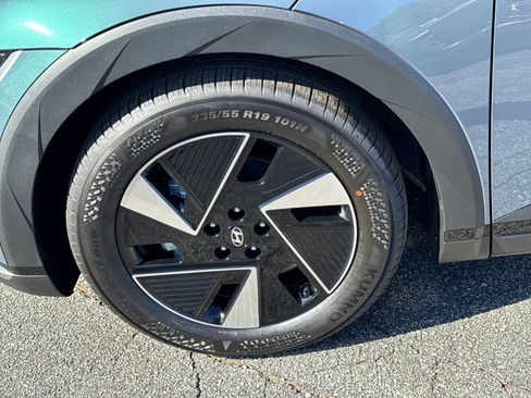 New 2026 Hyundai Ioniq 5 SEL image 11