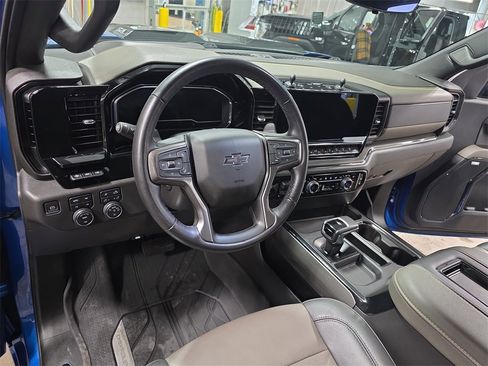 Certified 2022 Chevrolet Silverado 1500 ZR2 w/ Technology Package image 14