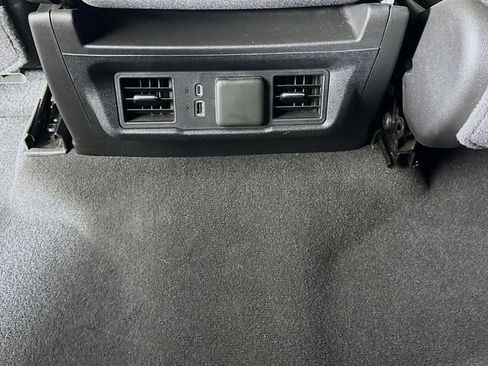 Used 2024 Chevrolet Silverado 2500 LT w/ Convenience Package image 27