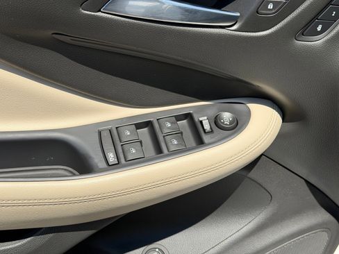 Used 2020 Buick Envision Essence w/ LPO, Active Package FWD image 17