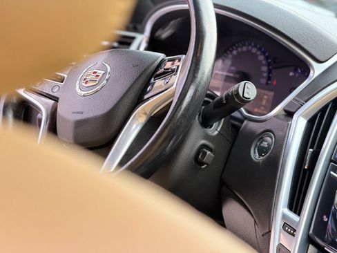 Used 2014 Cadillac SRX Luxury FWD image 16