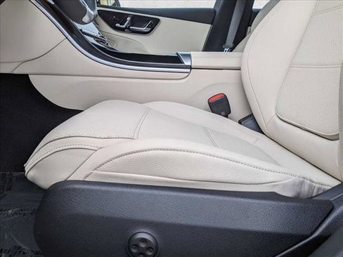 Certified 2025 Mercedes-Benz C 300 Sedan image 4
