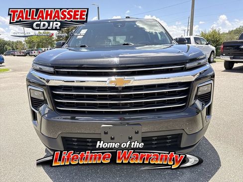 Used 2024 Chevrolet Traverse LT FWD image 10