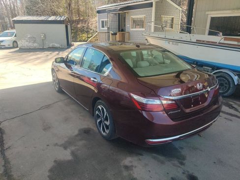 Used 2016 Honda Accord EX image 4