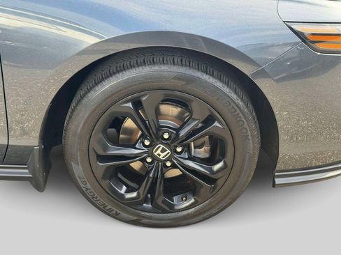 Used 2025 Honda Accord SE image 8