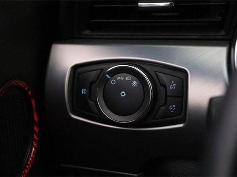 Used 2020 Ford Mustang GT Premium image 18