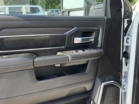 New 2026 RAM 3500 Laramie AWD/4WD image 12