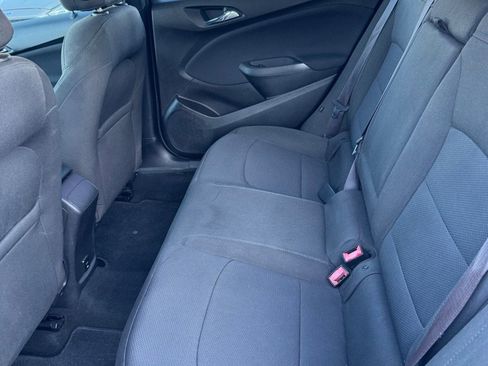 Used 2017 Chevrolet Cruze LT image 10