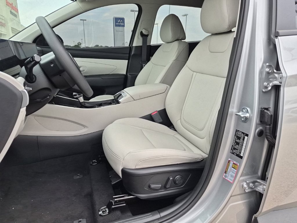 New 2026 Hyundai Tucson SEL Plus FWD image 12