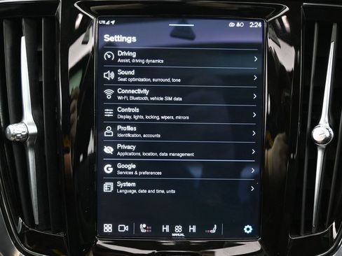 Used 2023 Volvo S90 B6 Plus w/ Protection Package Premier image 26